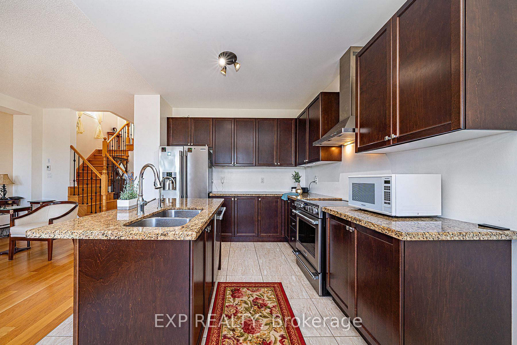11 Turner Dr