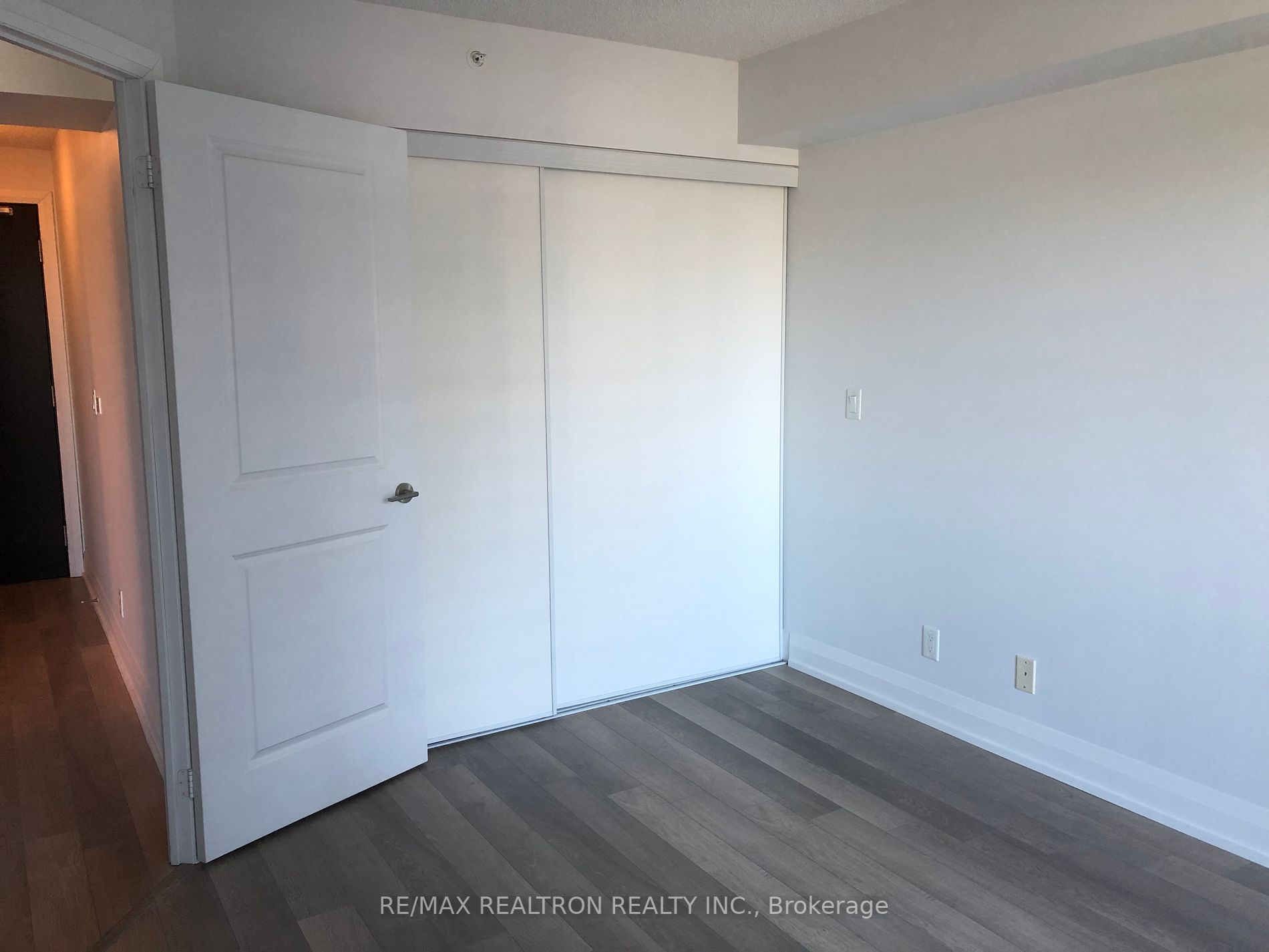 372 Highway 7 E, #520