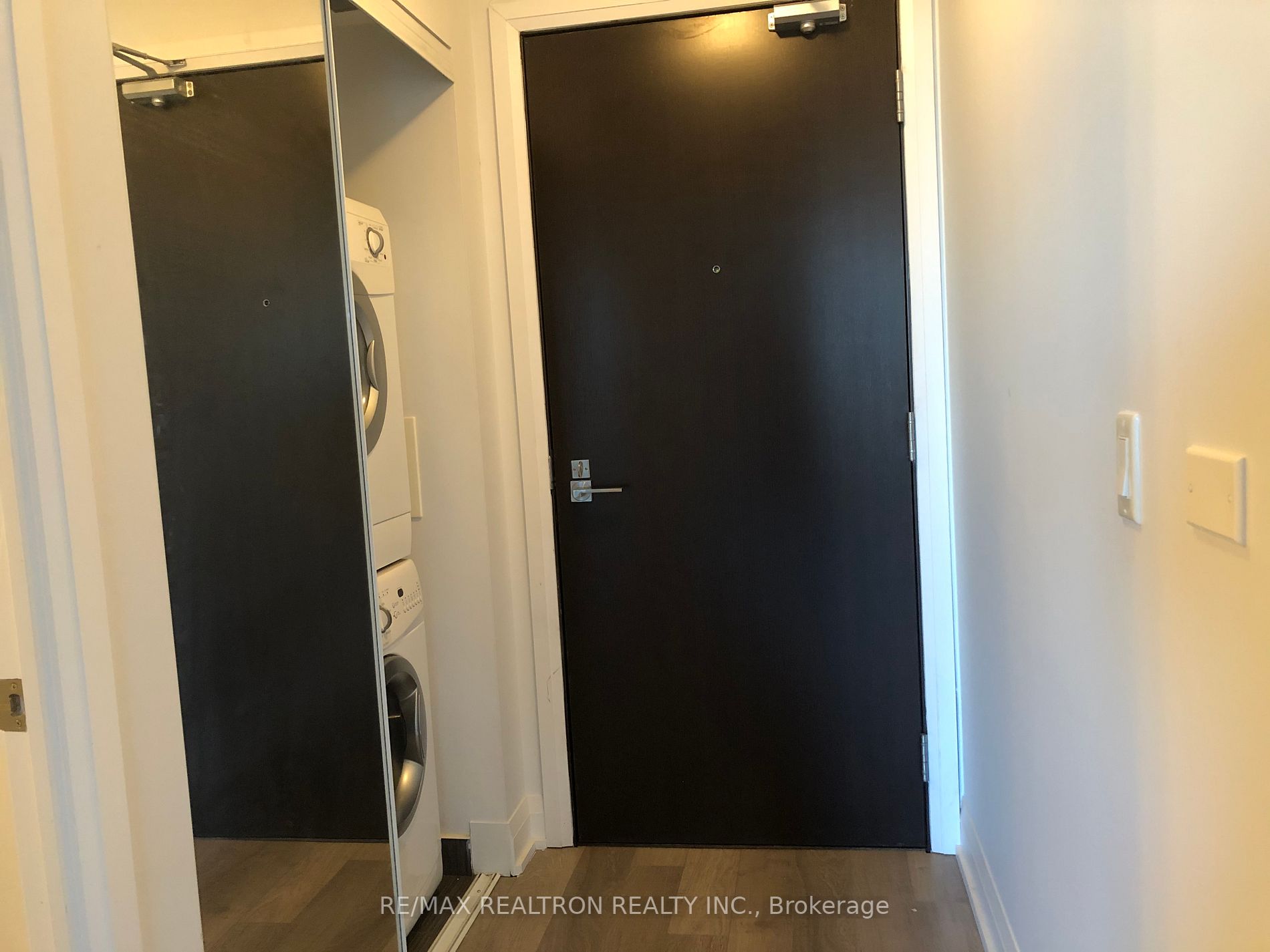 372 Highway 7 E, #520