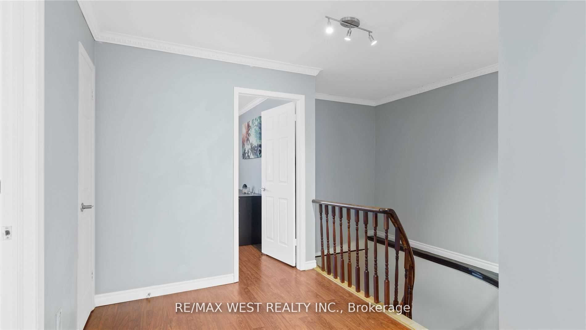104 Fred Cook Dr
