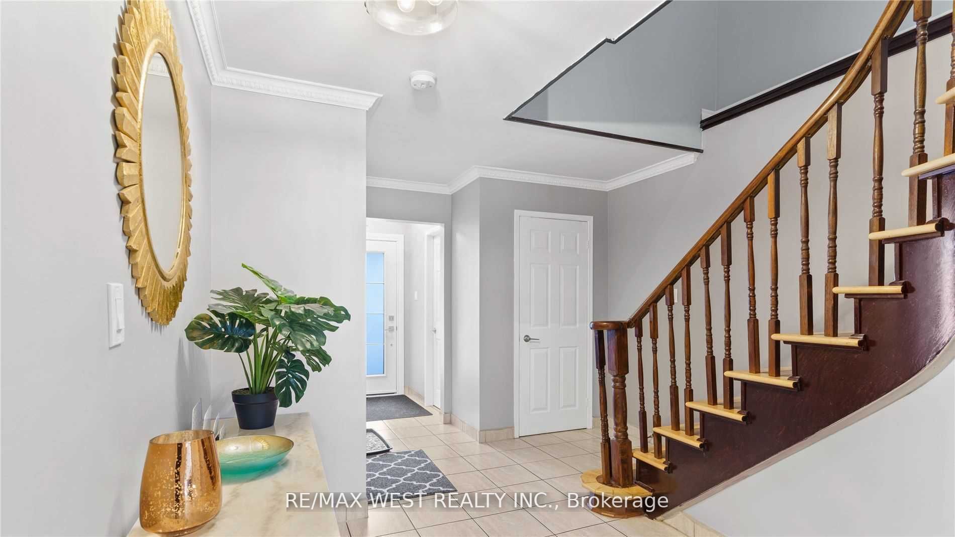 104 Fred Cook Dr