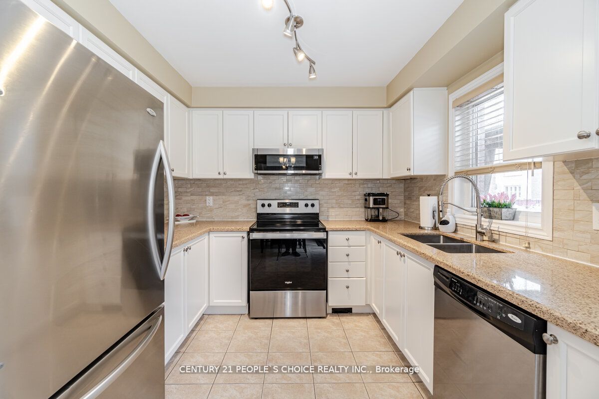 167 Chayna Cres