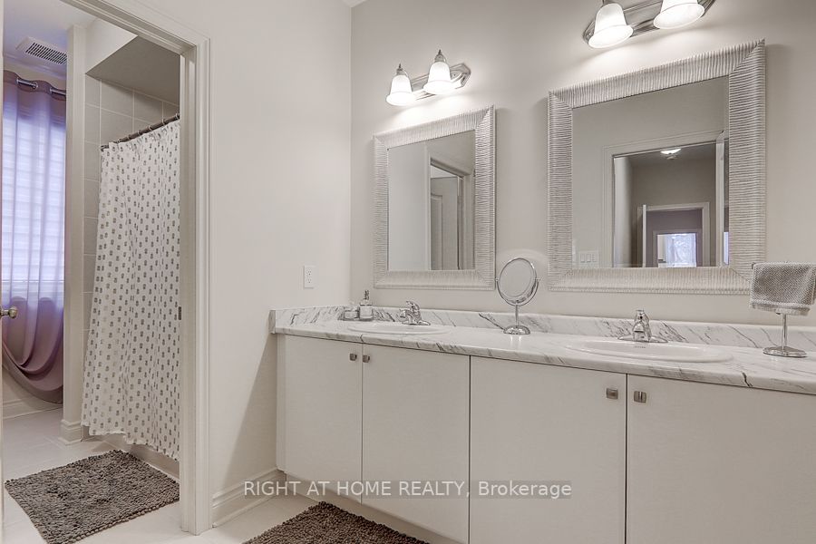 6 Ken Sinclair Cres