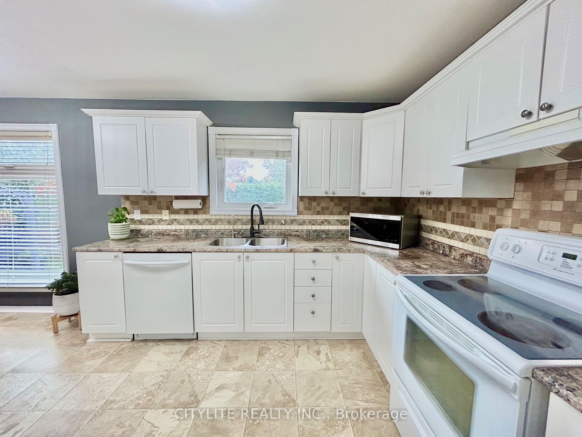 61 Mills Crt