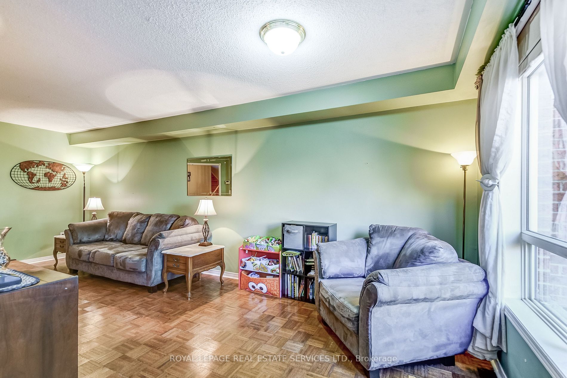 3 Crittenden Drive