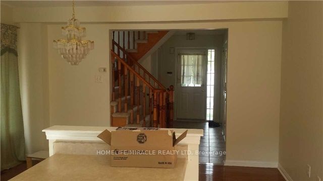 63 Mainland Cres