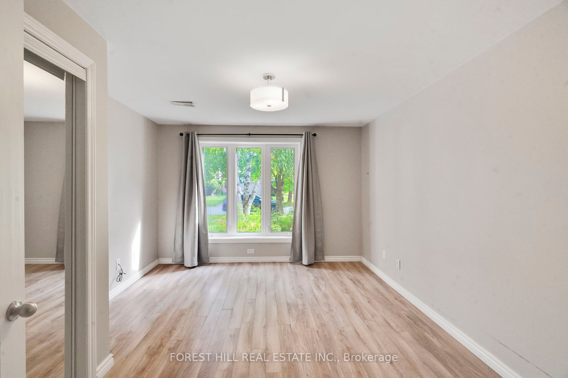 22 Red Mills Dr, #Lower