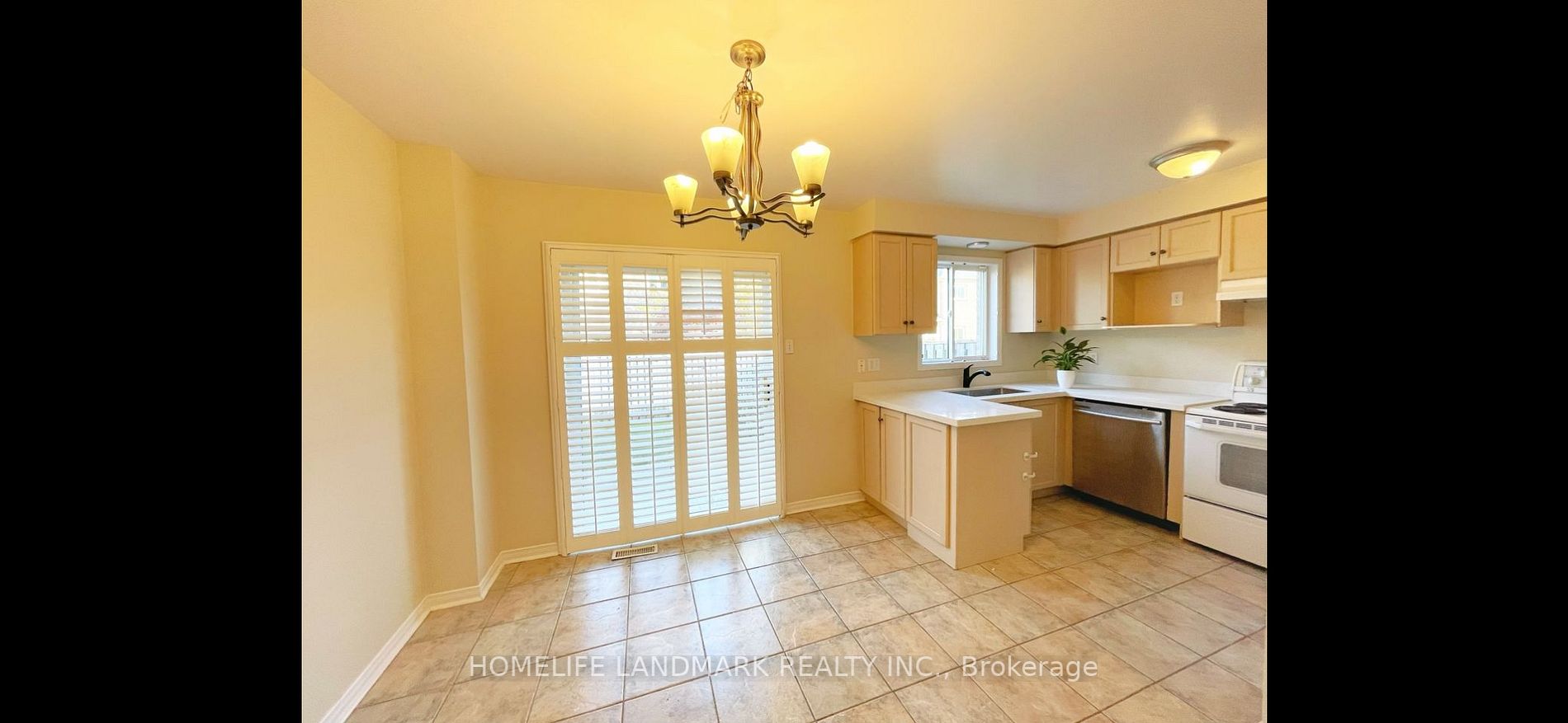 110 Benjamin Hood Cres