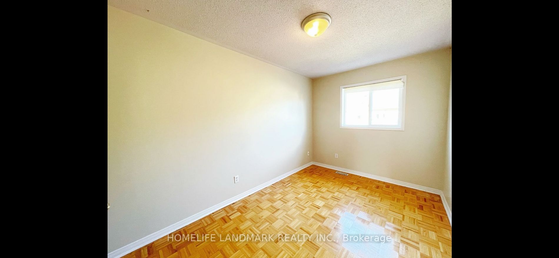 110 Benjamin Hood Cres