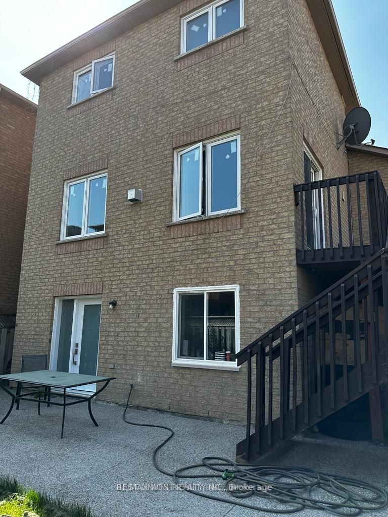 175 Sail Cres Cres