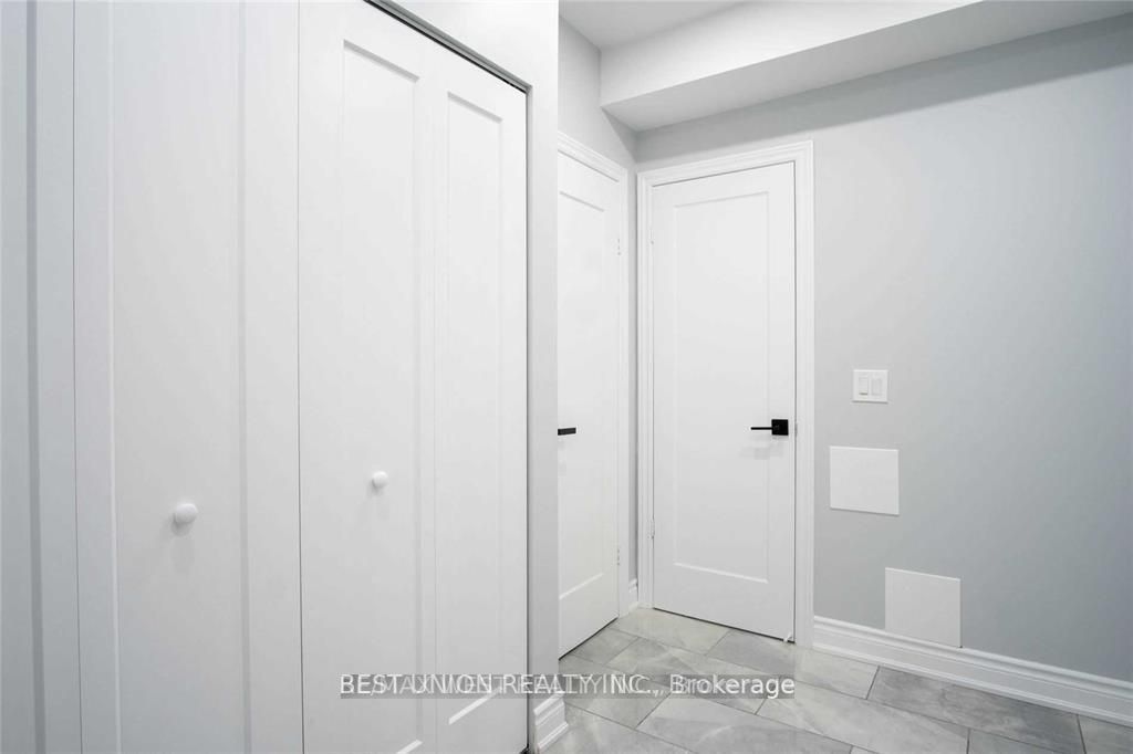 175 Sail Cres Cres