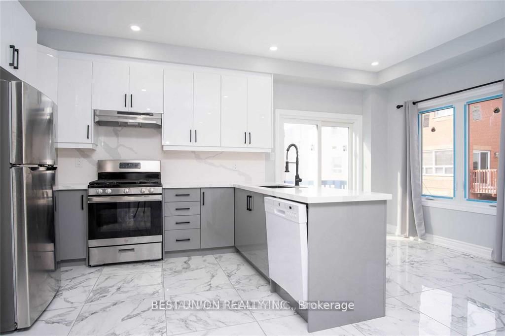 175 Sail Cres Cres