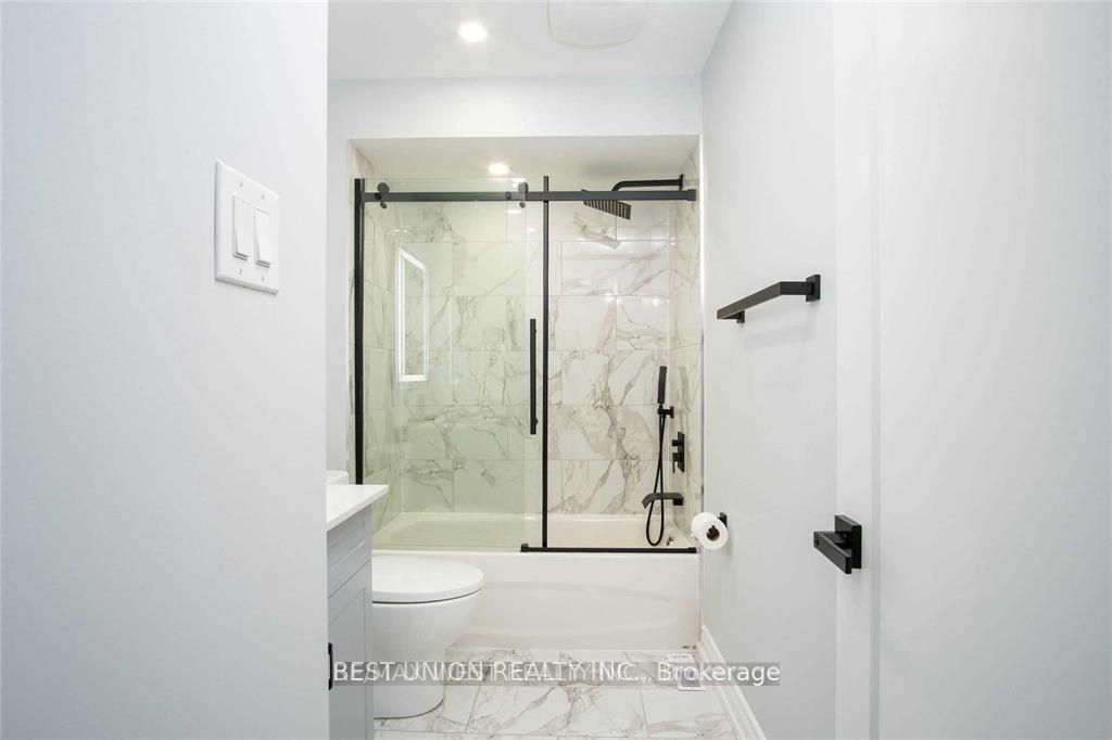 175 Sail Cres Cres