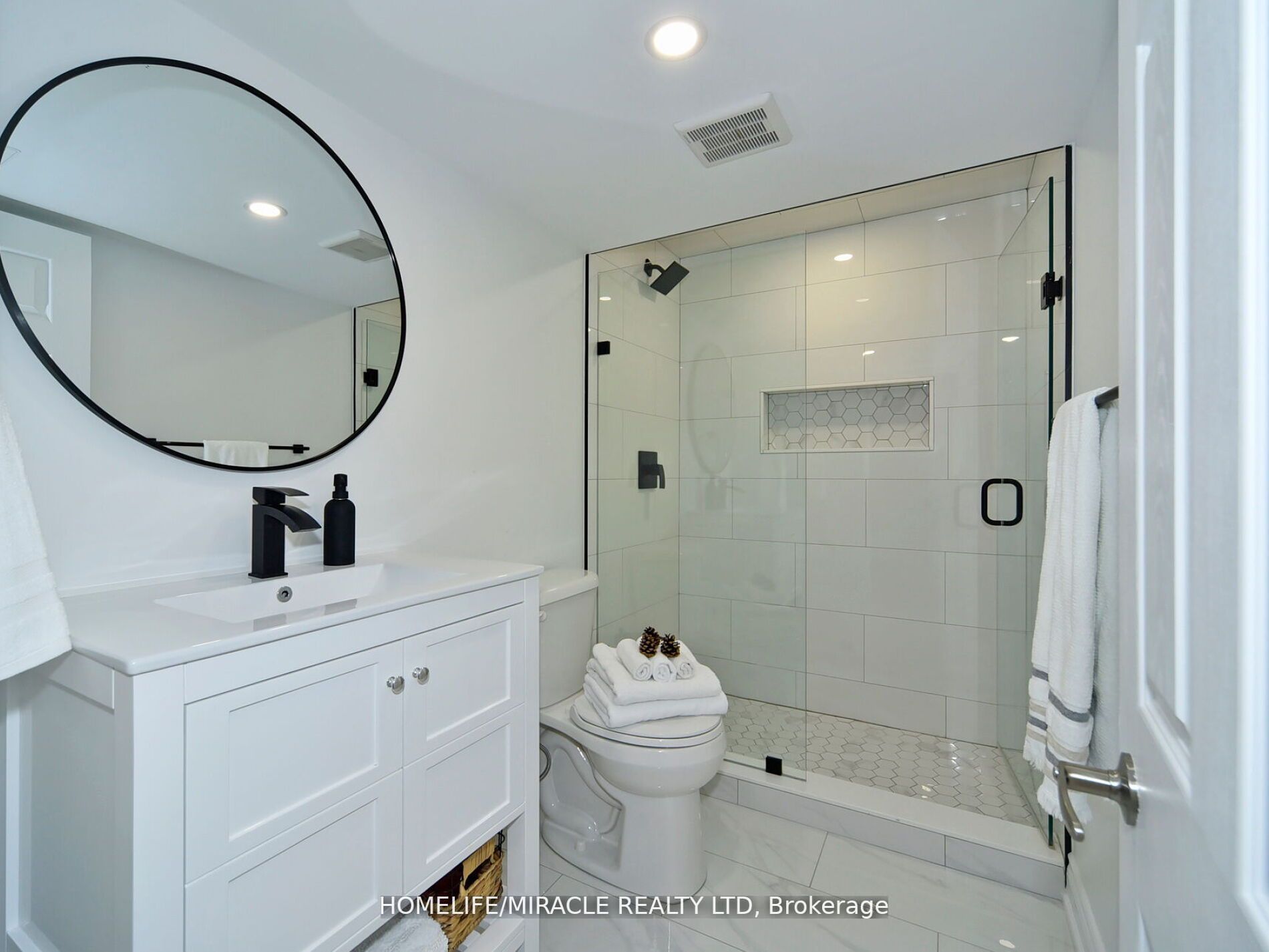 120 Black Maple Cres