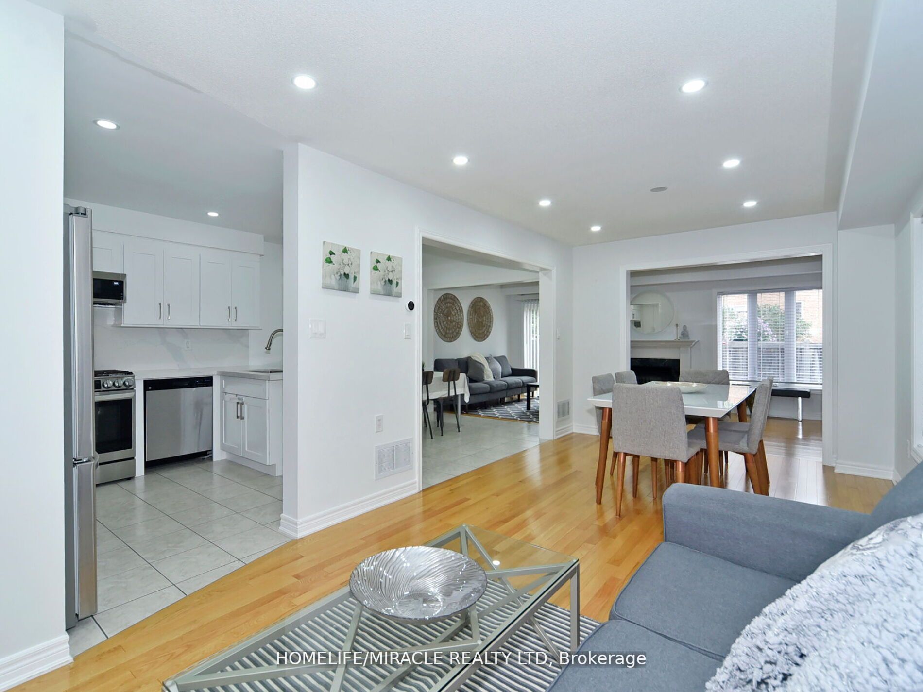 120 Black Maple Cres