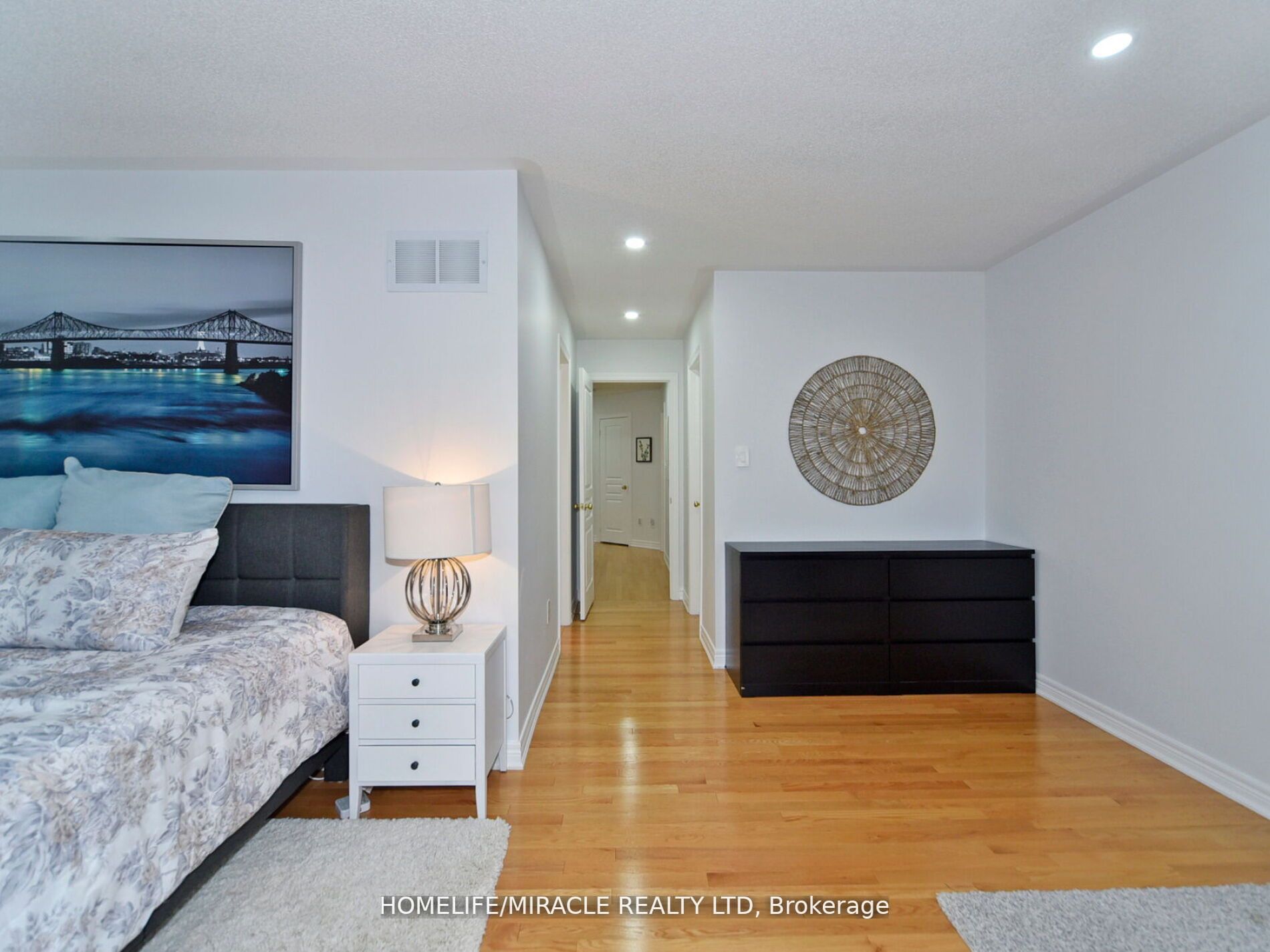 120 Black Maple Cres