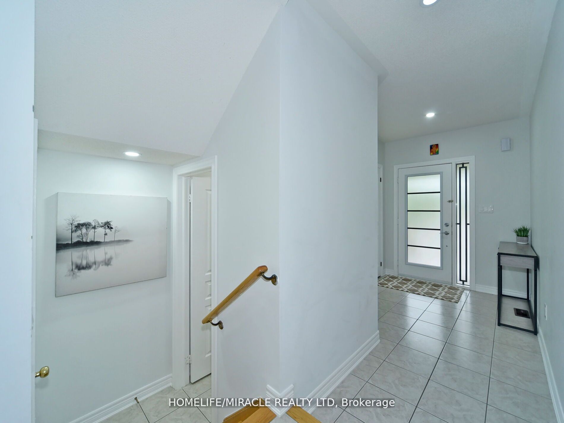 120 Black Maple Cres