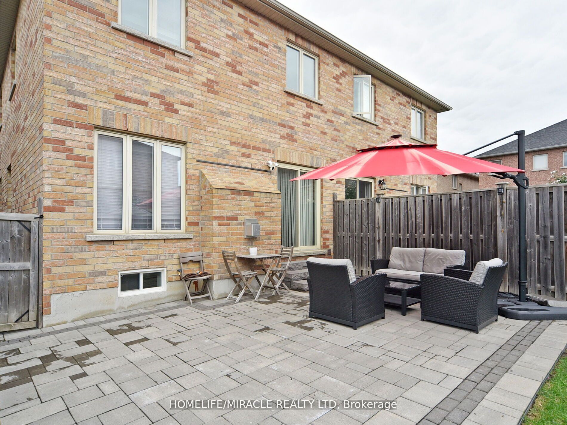 120 Black Maple Cres