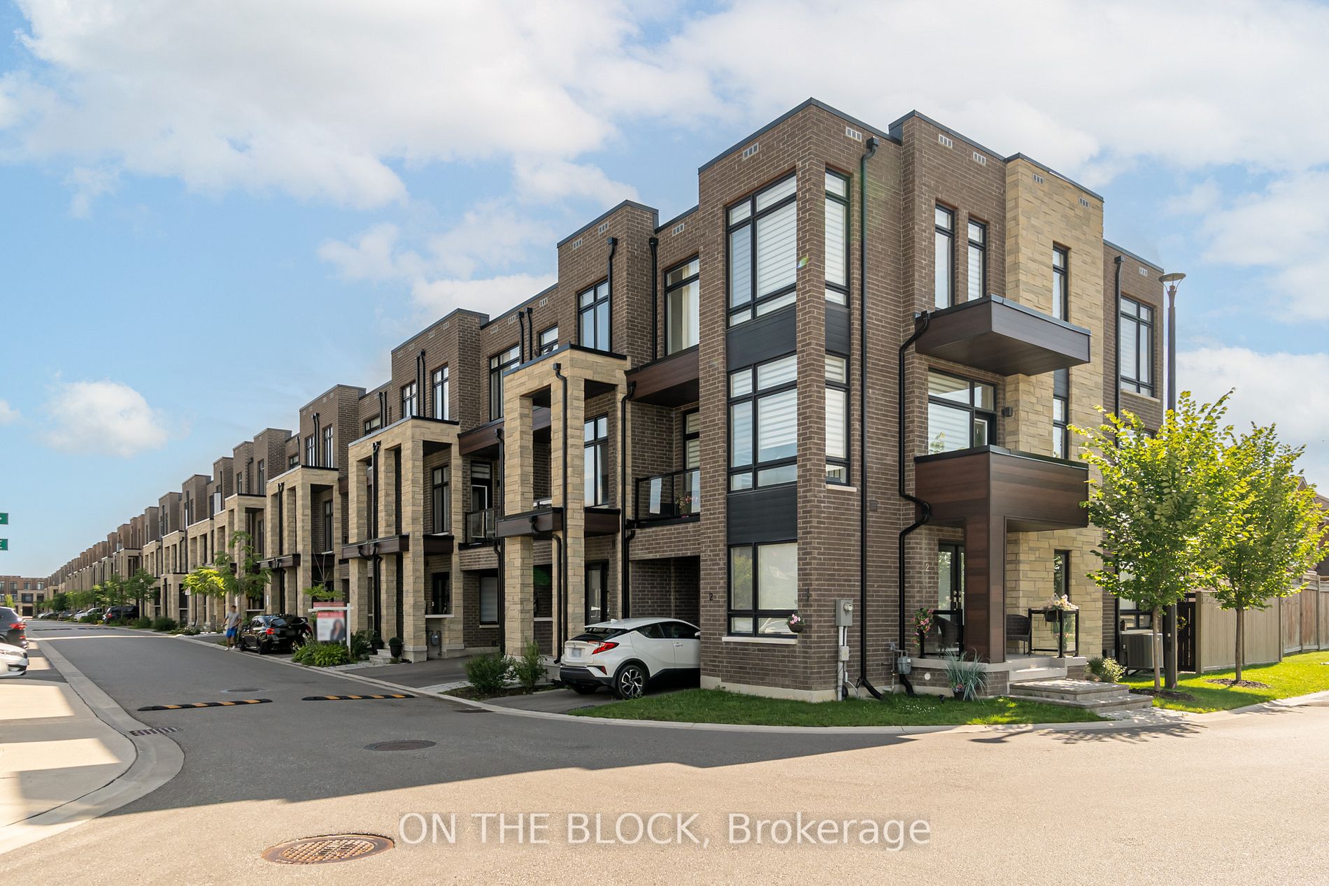 6 Pageant Ave