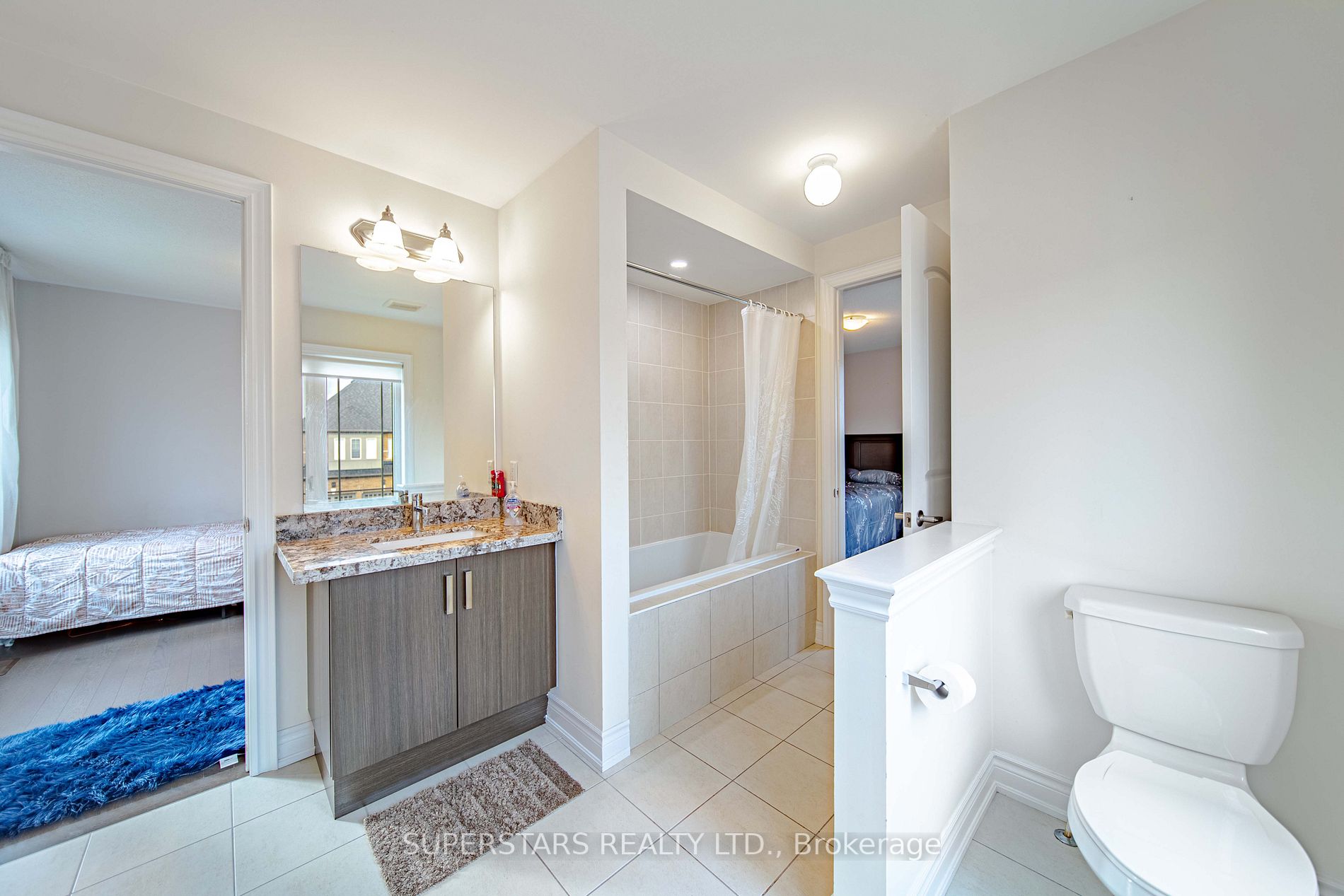 75 Walter English Dr
