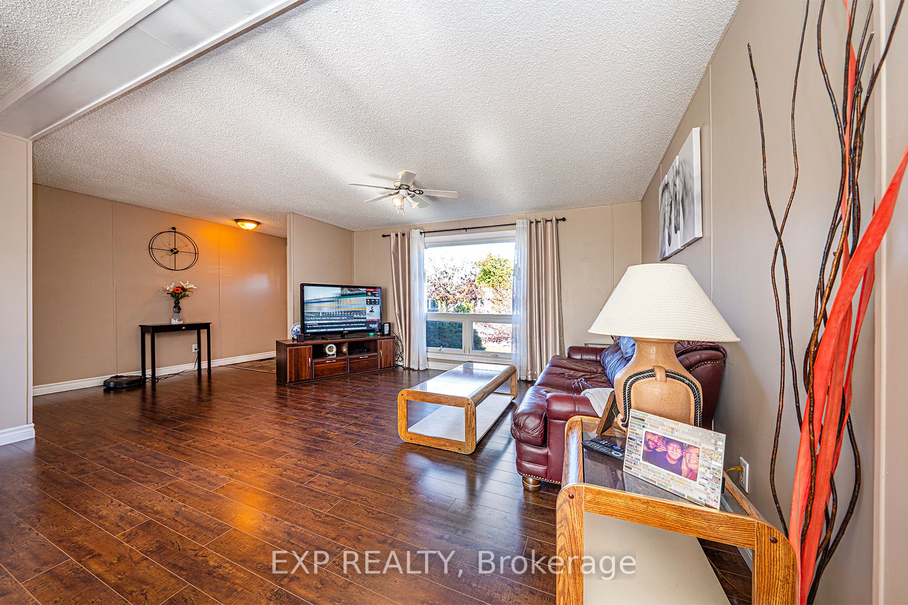 43 Juno Cres, #Room