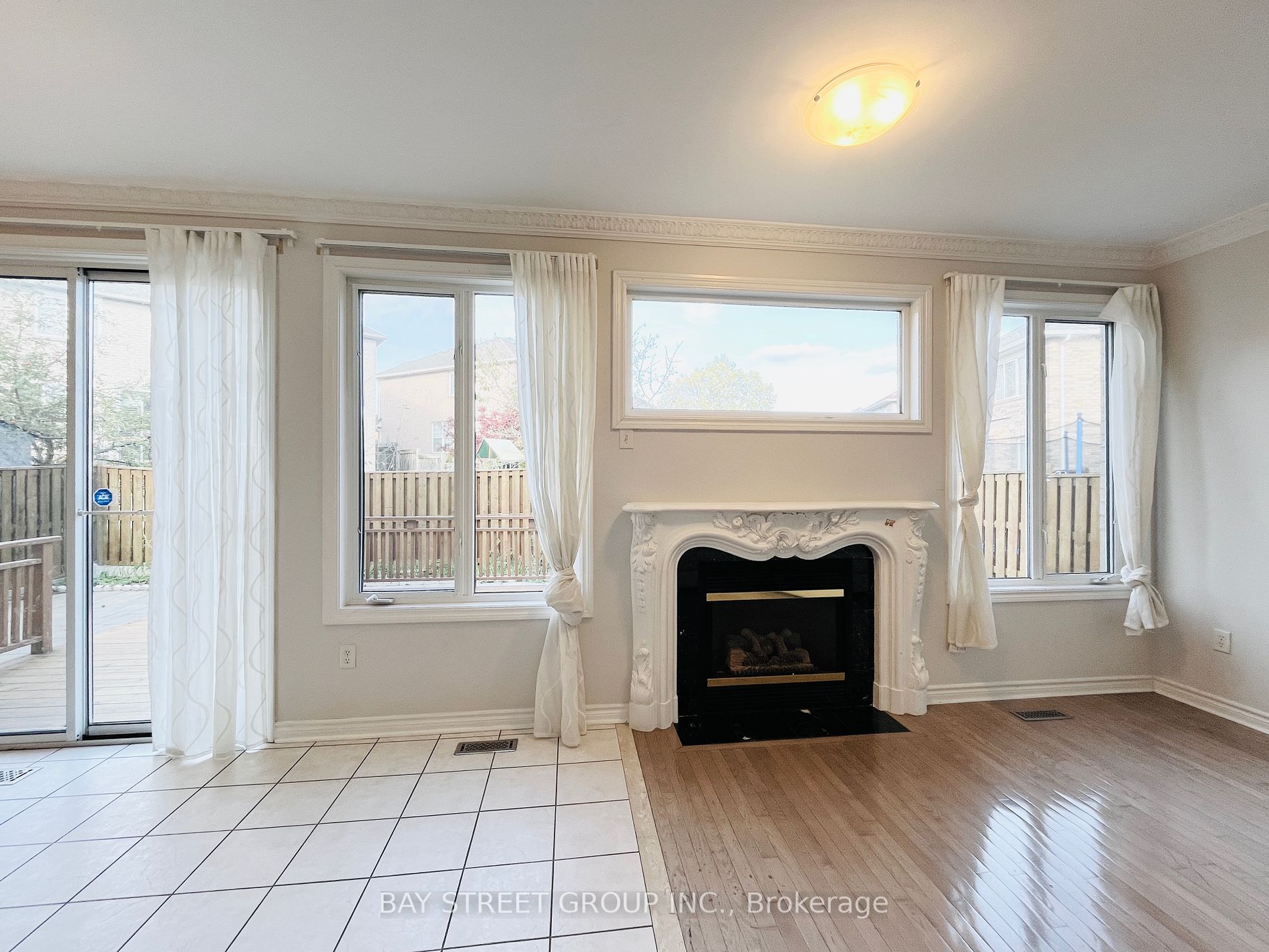 9 Gale Way, #Main