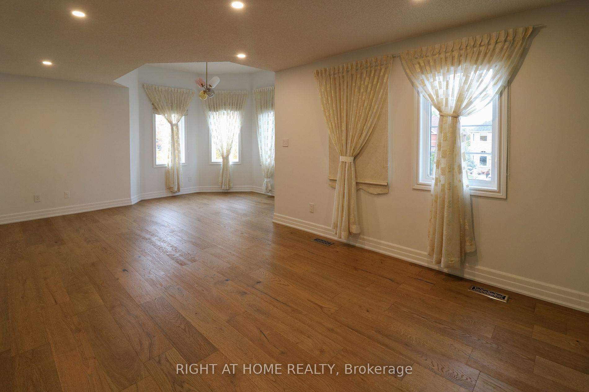 171 Humberland Drive