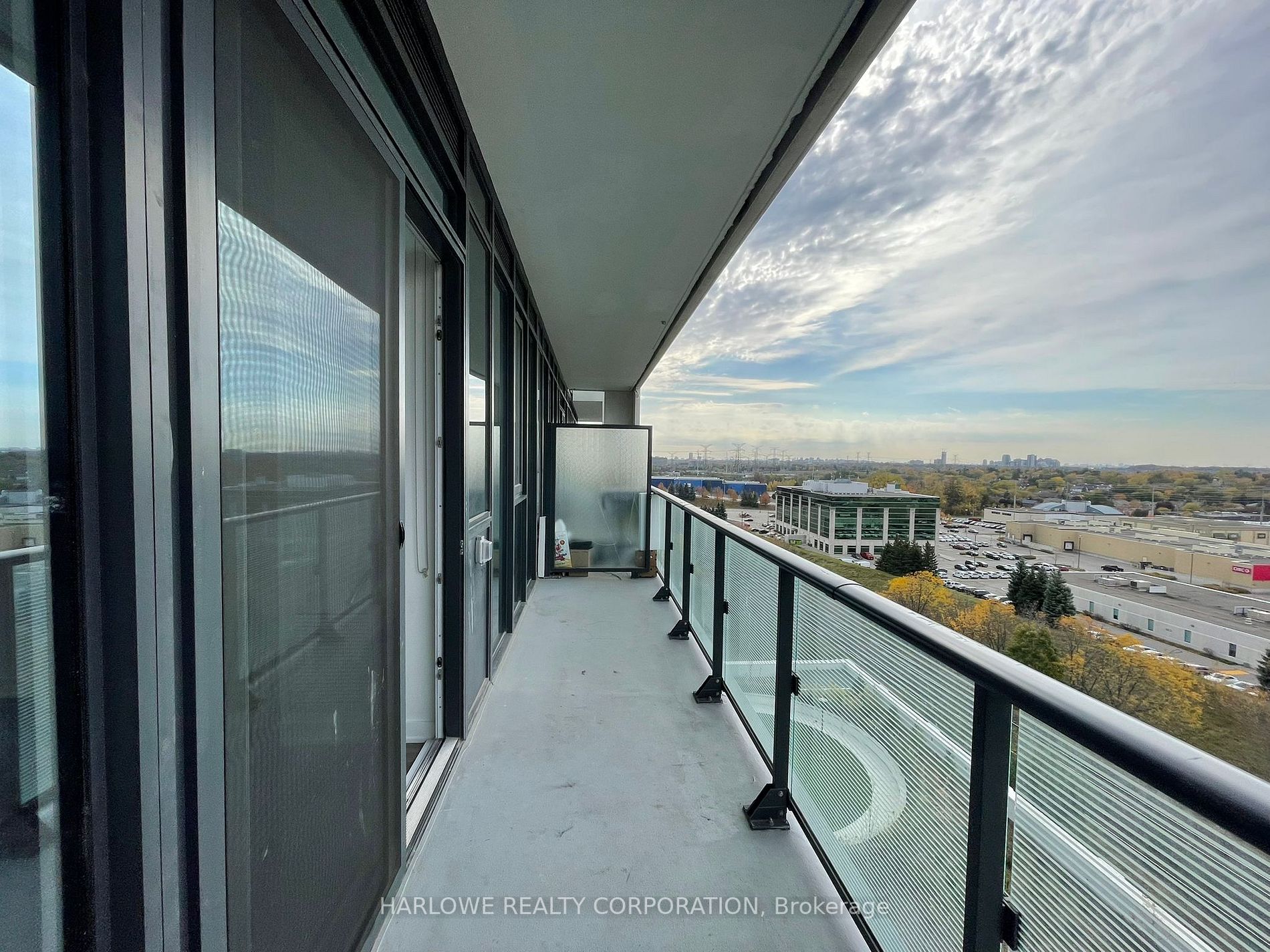95 Oneida Cres, #912