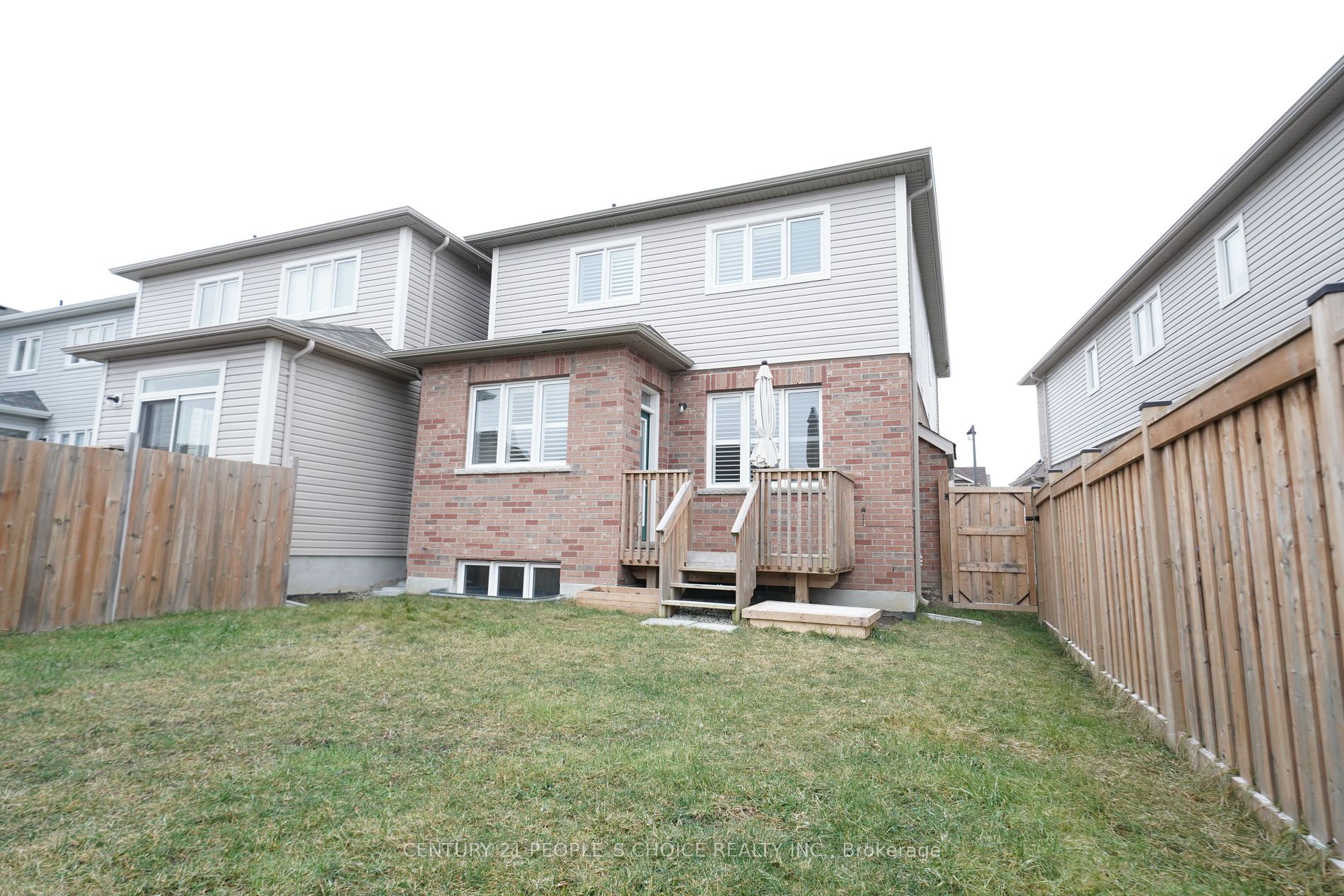 28 Hutton Crescent