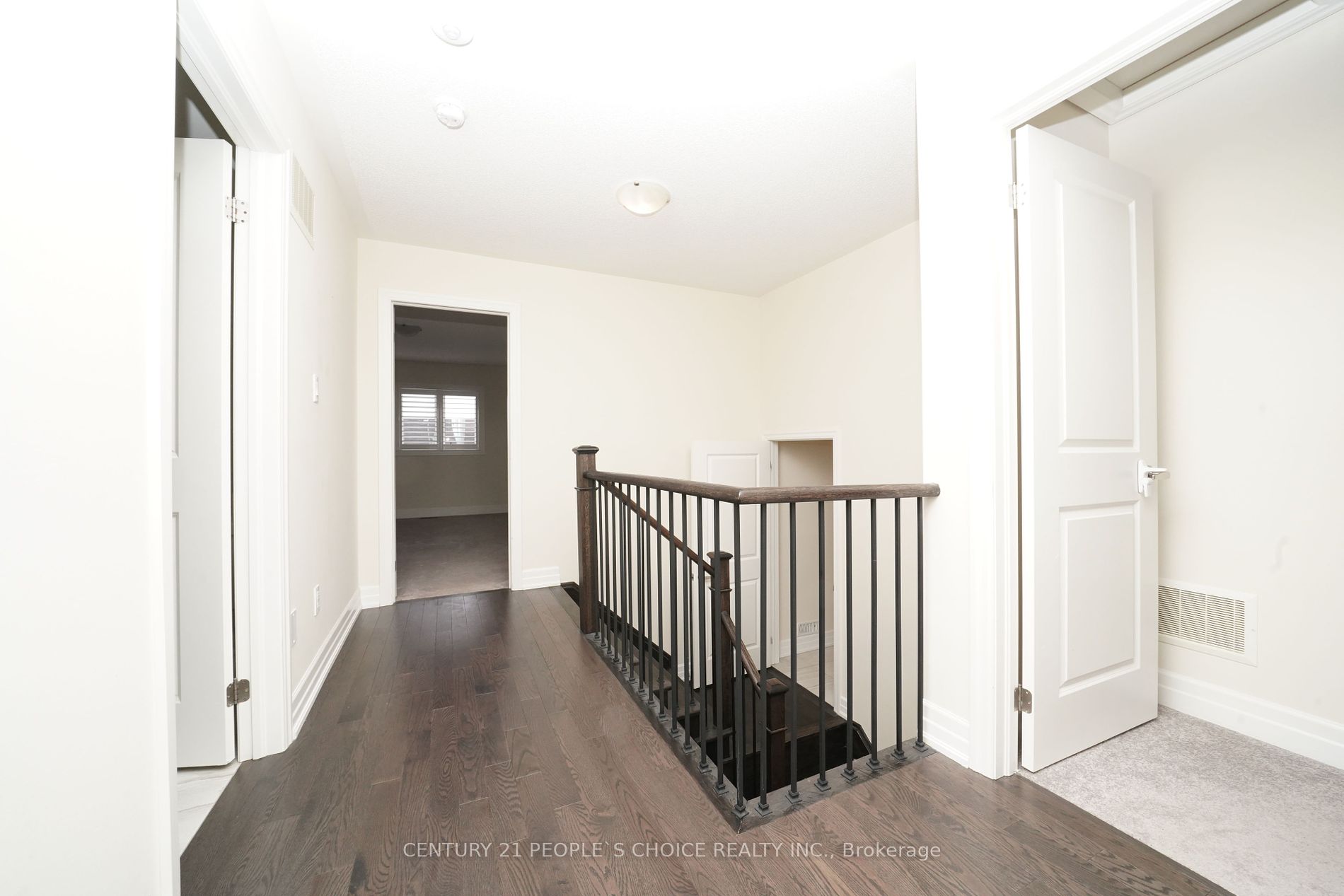 28 Hutton Crescent