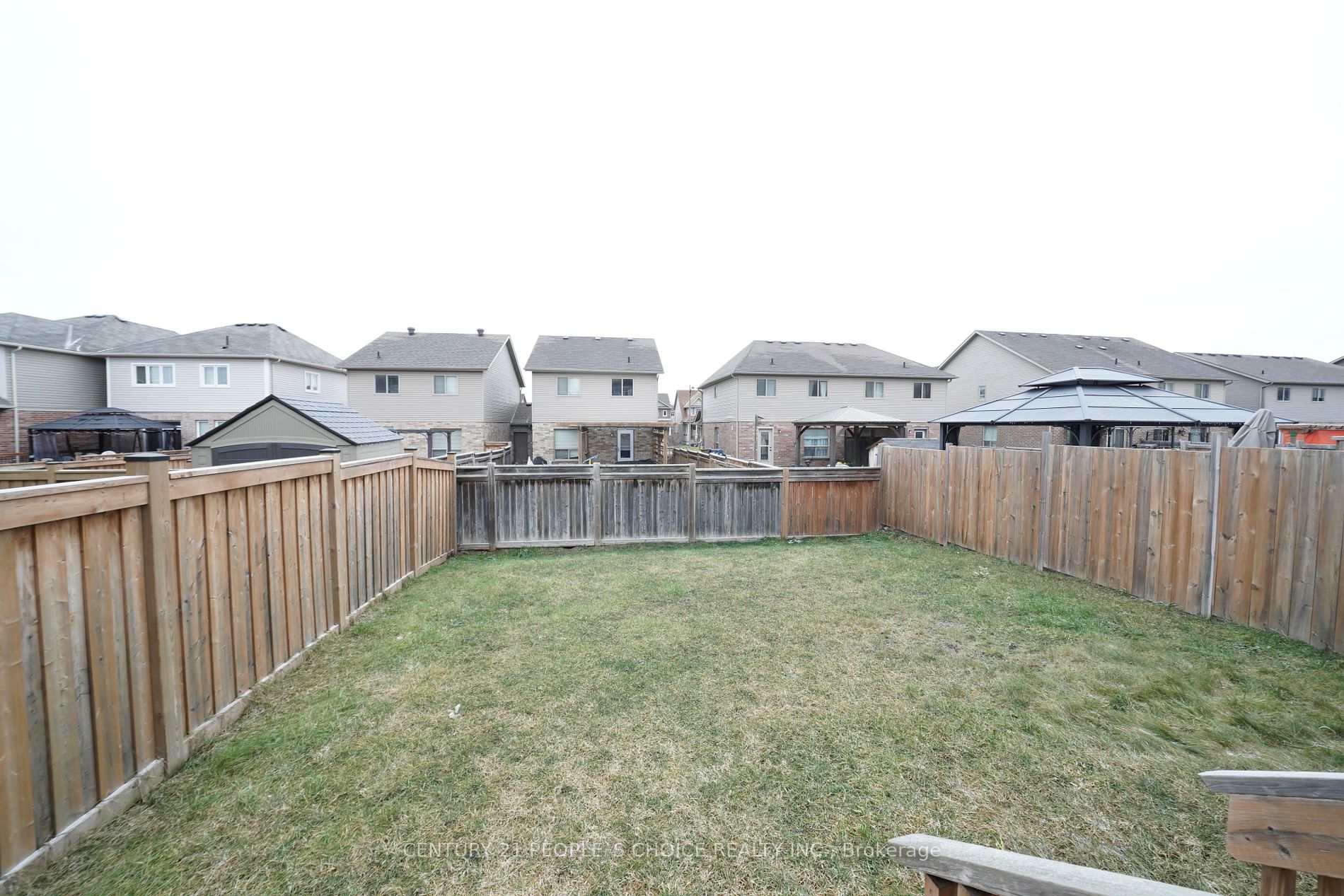 28 Hutton Crescent