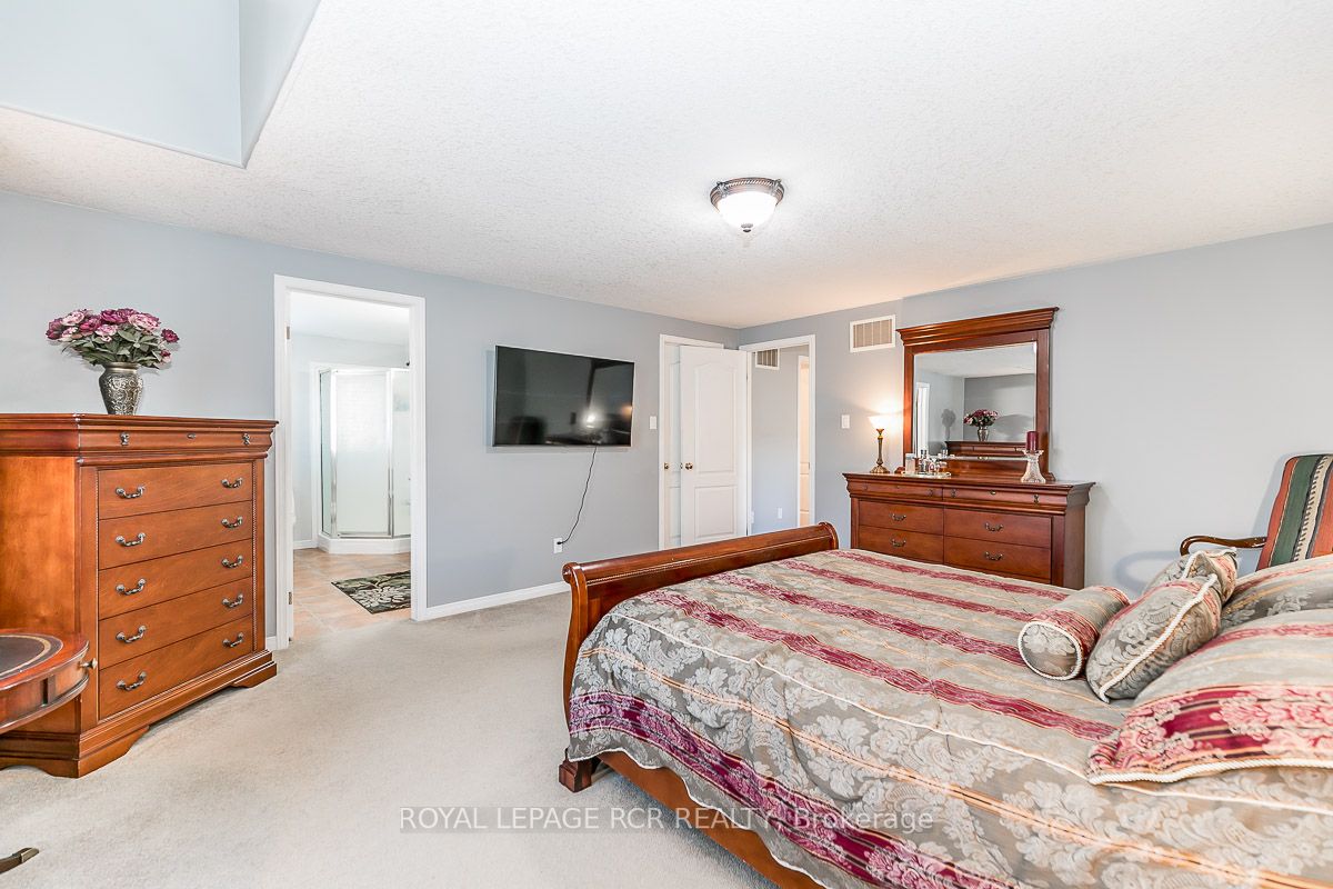 79 Shephard Ave