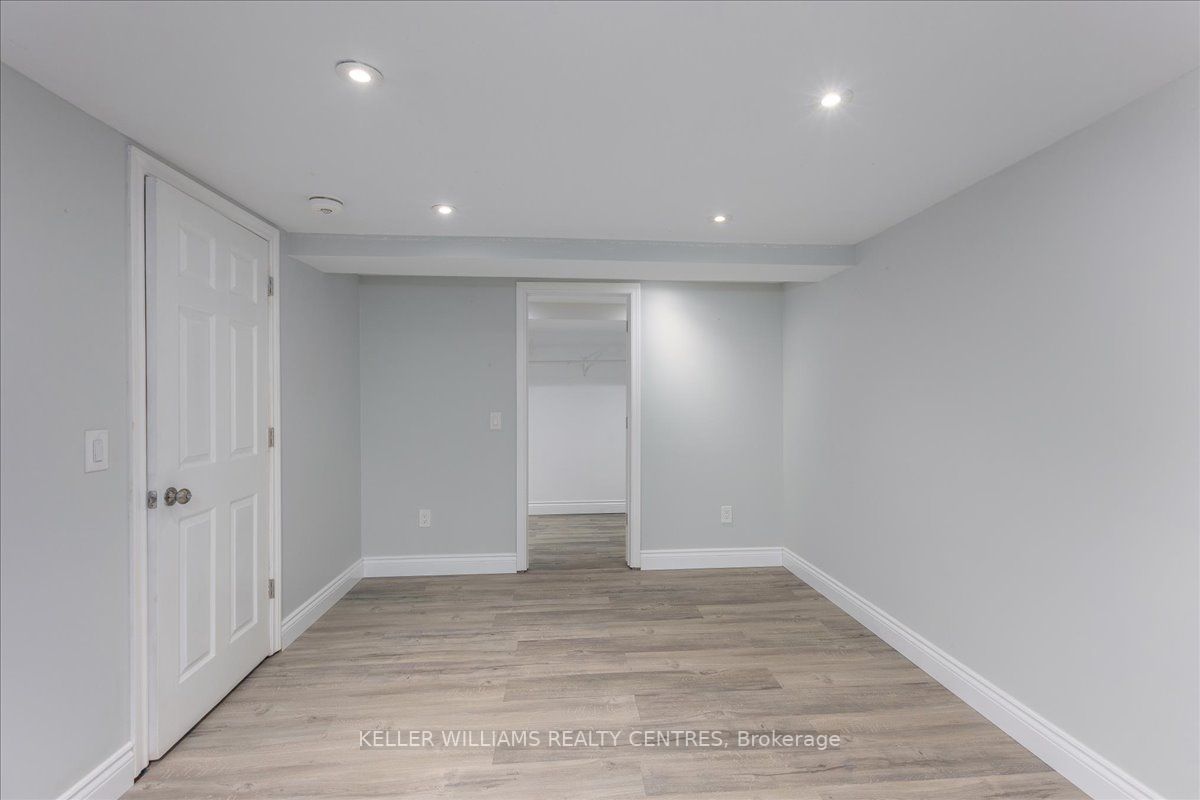 5 Evelyn Ave