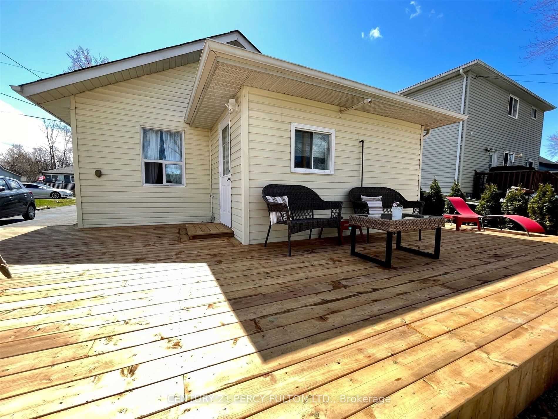 190 Beach Rd
