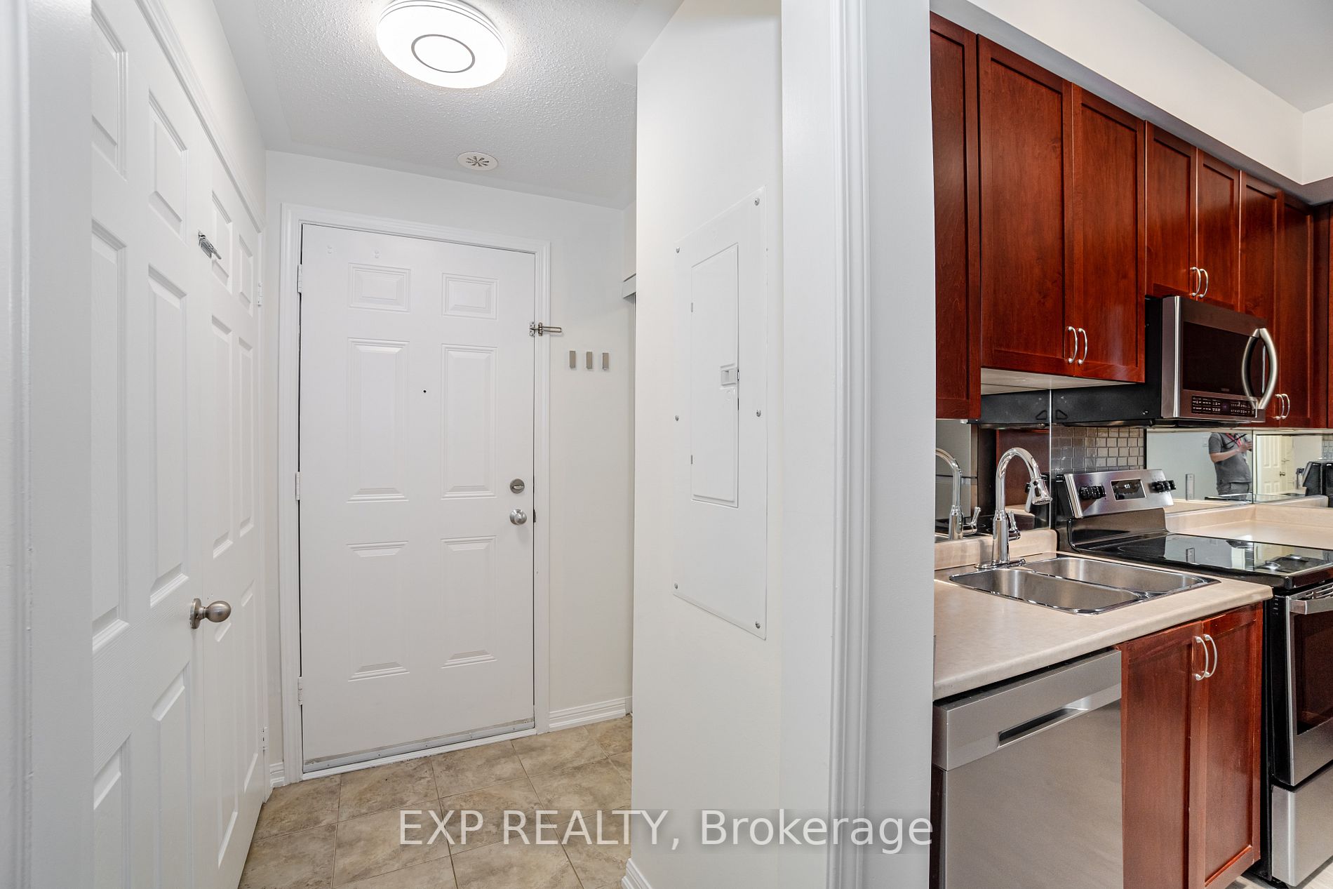 26 Harry Penrose Ave, #26