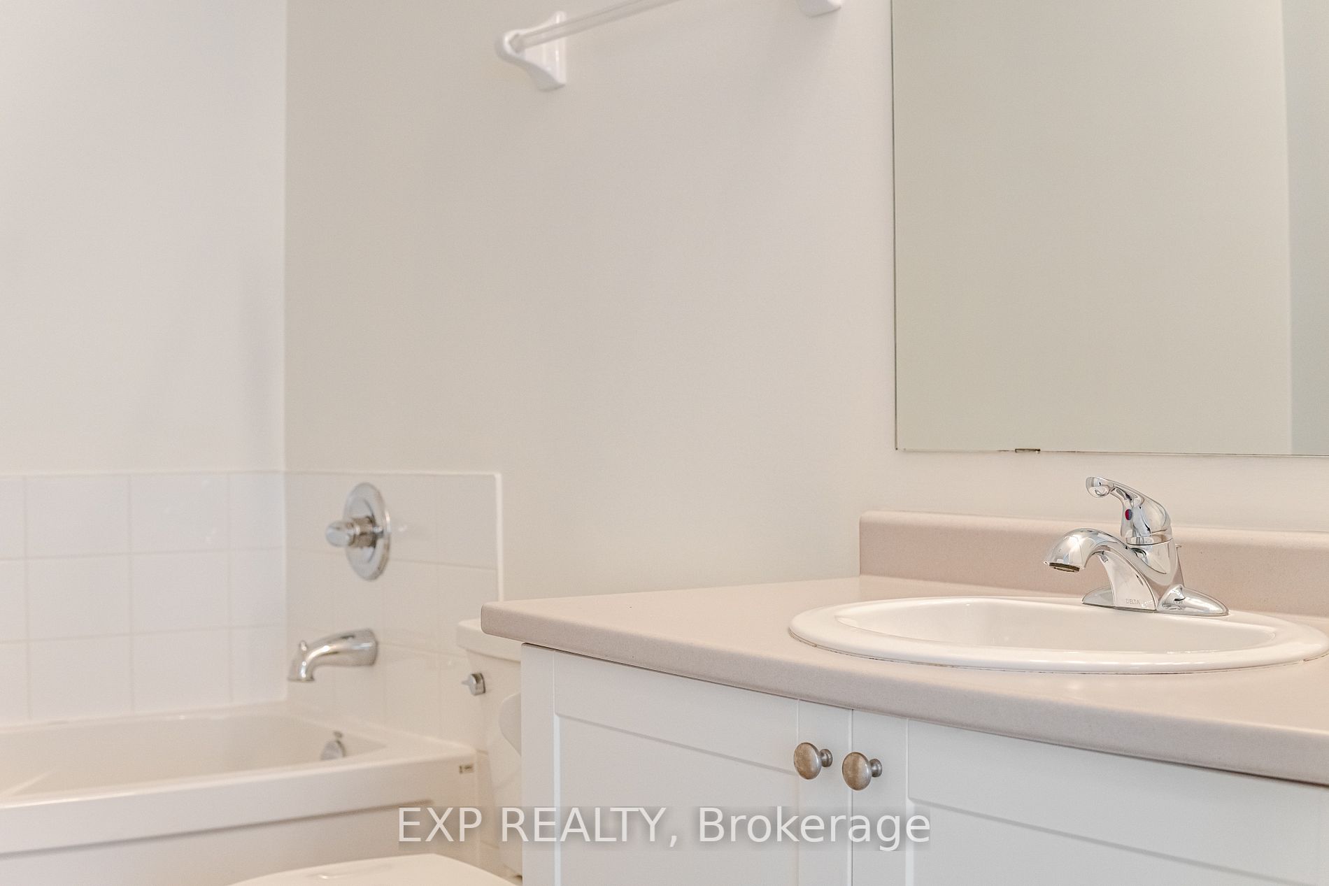 26 Harry Penrose Ave, #26