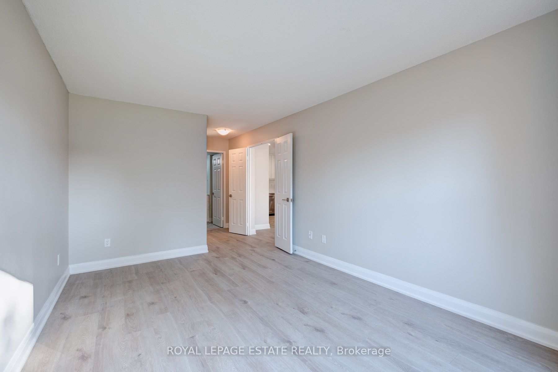 14924 Yonge St, #104