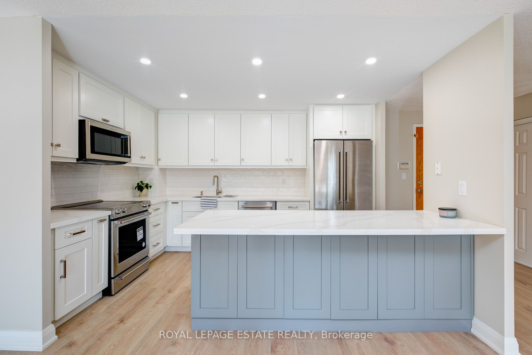 14924 Yonge St, #104
