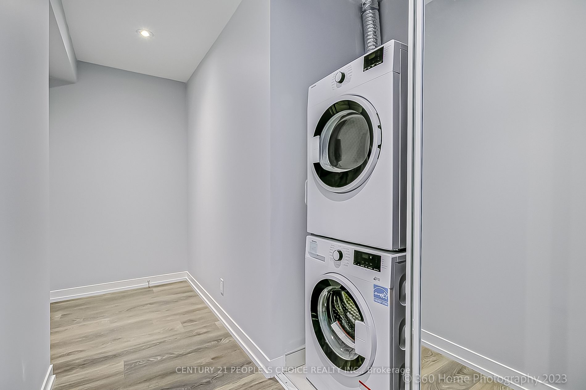 950 Portage Pkwy, #3309