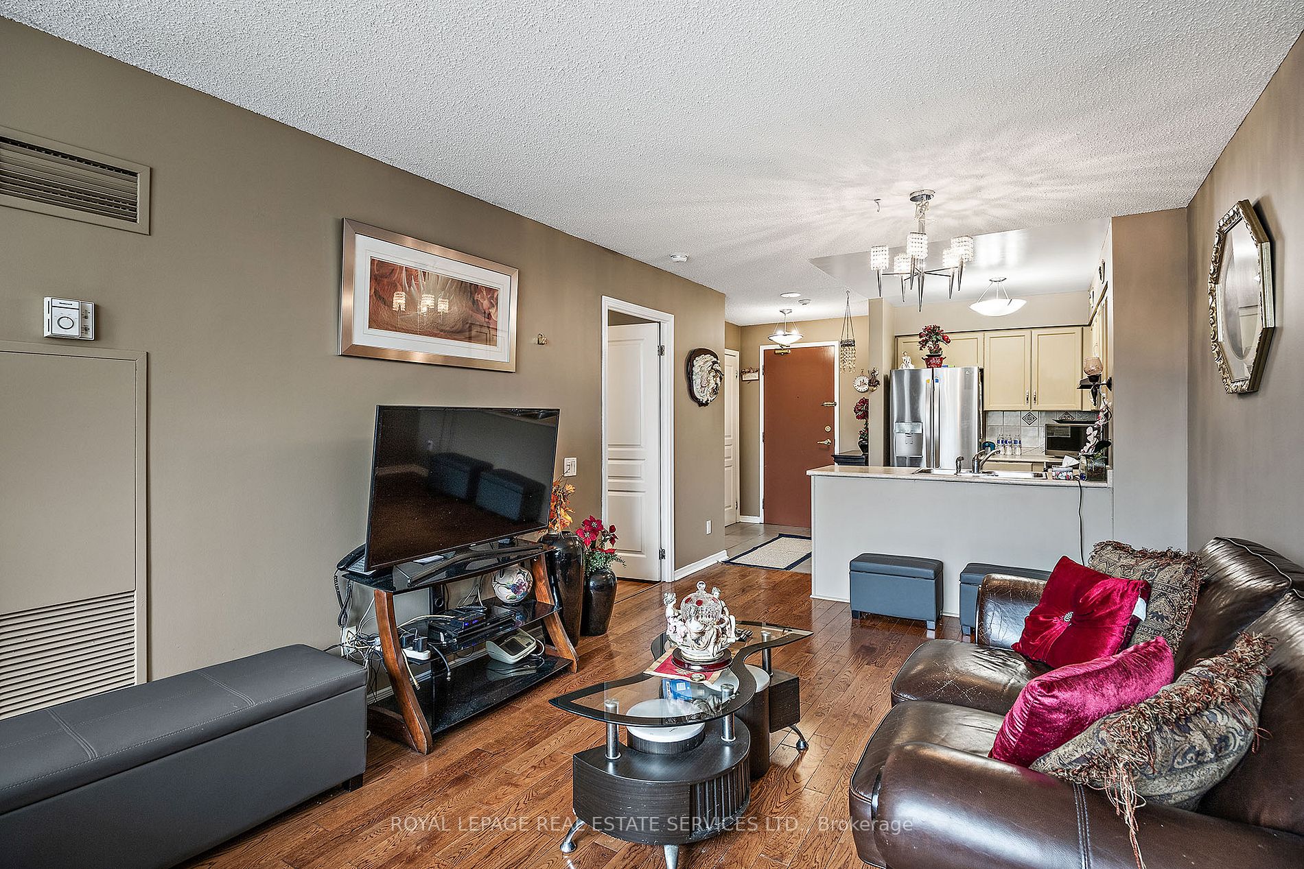 9 Northern Heights Dr, #101