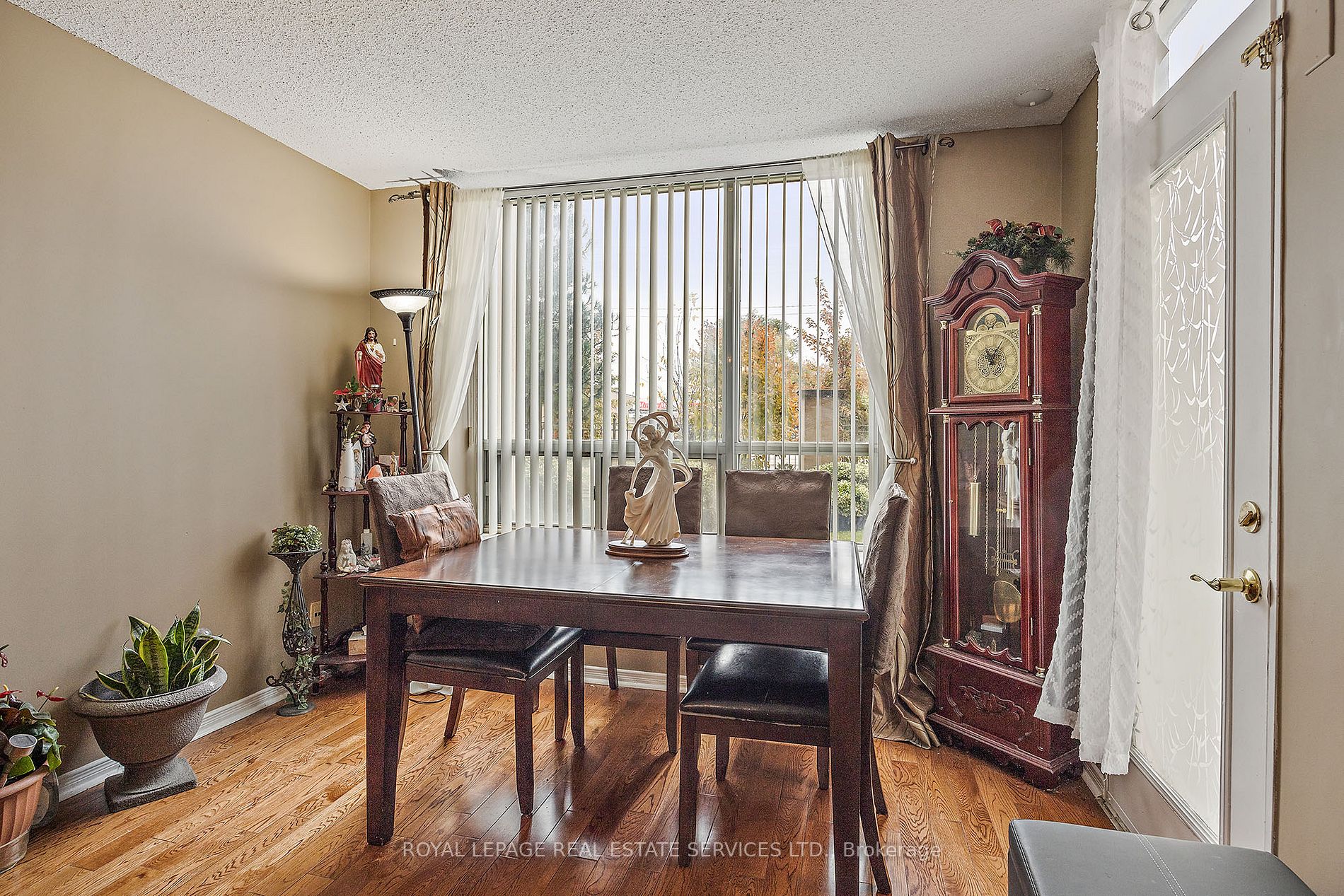 9 Northern Heights Dr, #101