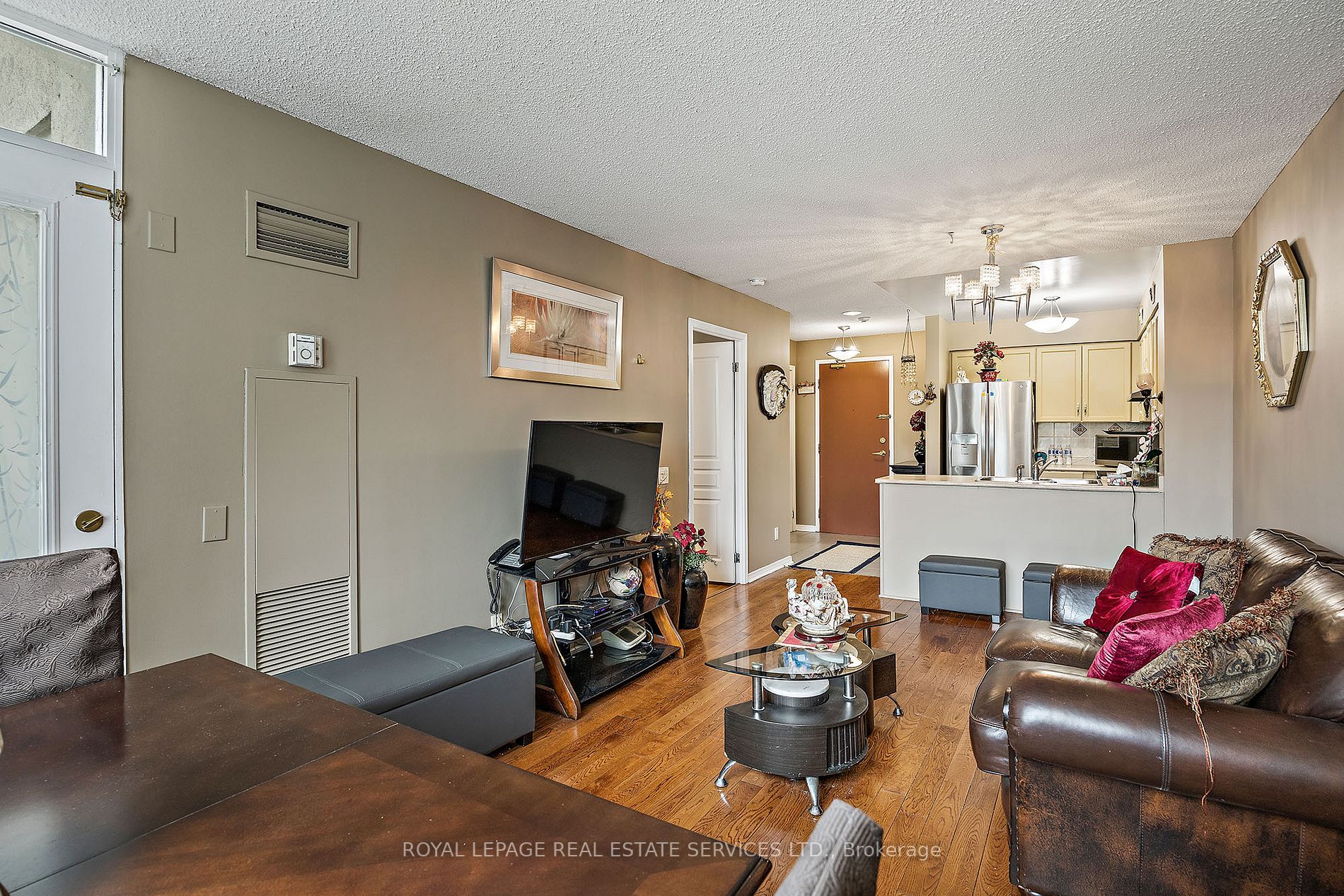 9 Northern Heights Dr, #101