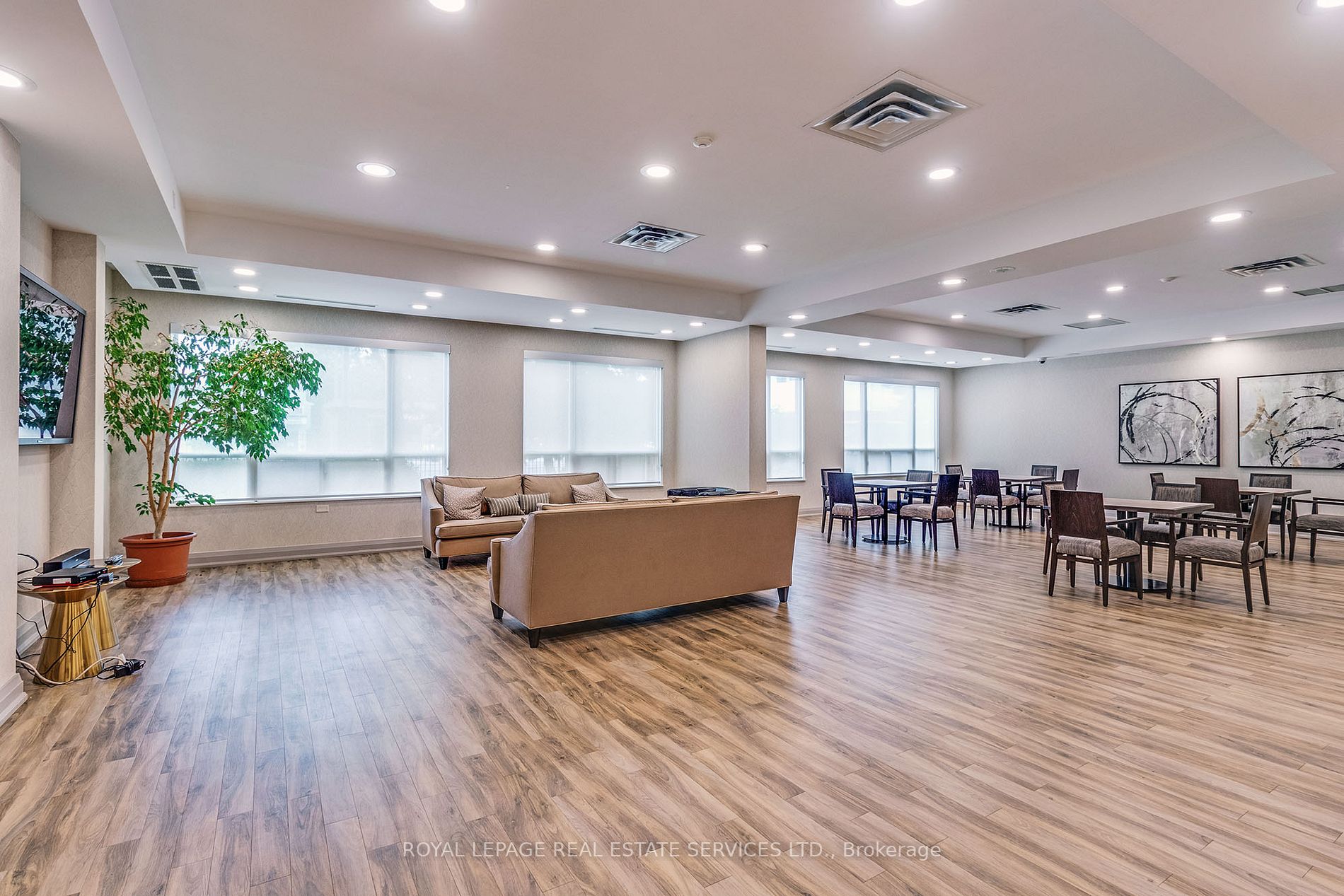 9 Northern Heights Dr, #101