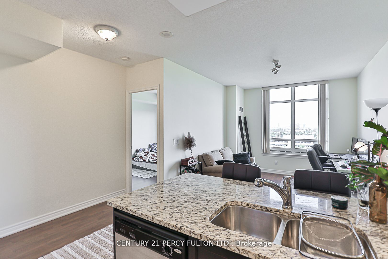 9245 Jane St, #1114