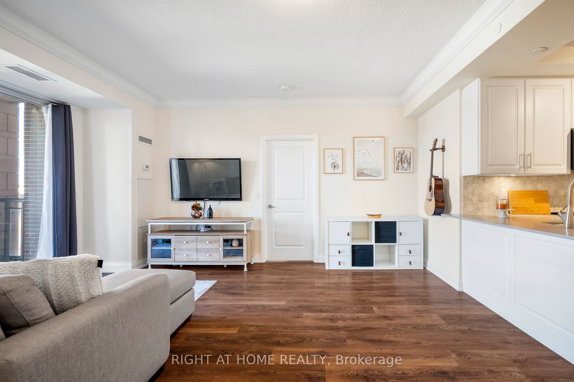 25 Baker Hill Blvd, #408
