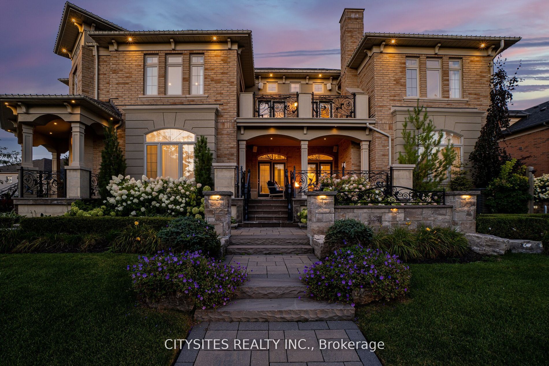 62 Virtue Cres