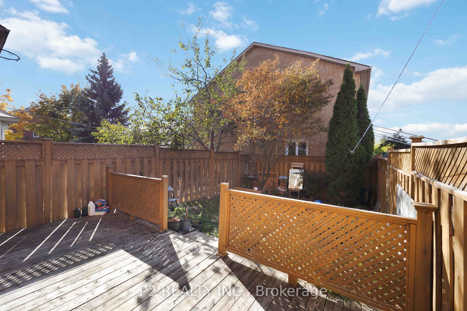 6 Prestwick Ave