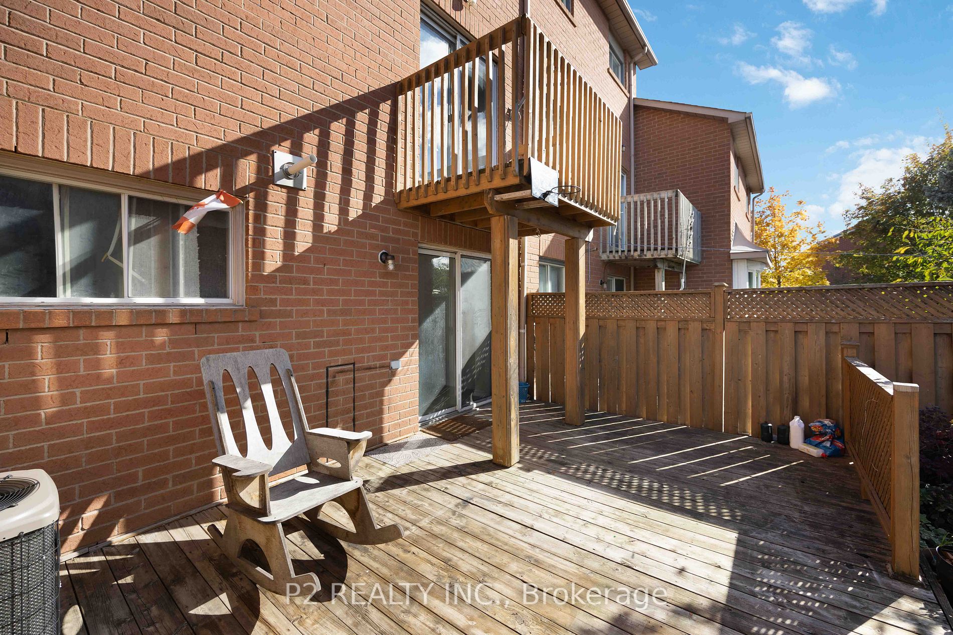 6 Prestwick Ave