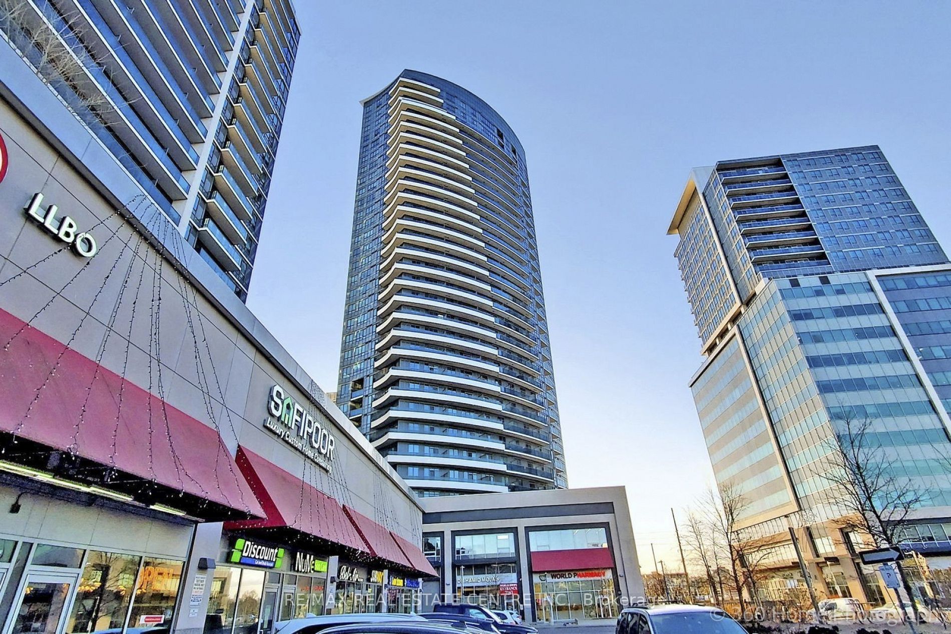 7171 Yonge St, #Lph307