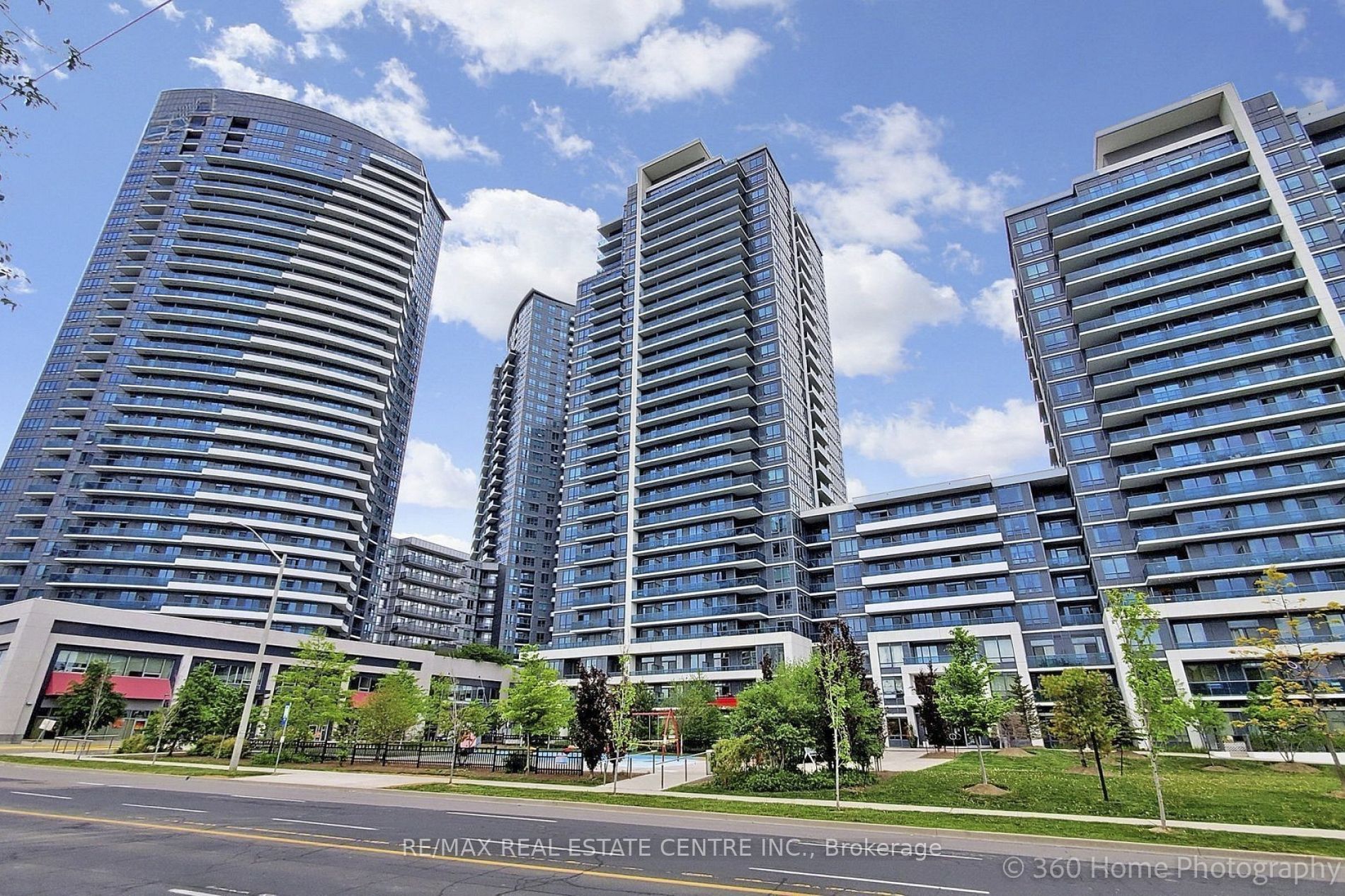 7171 Yonge St, #Lph307